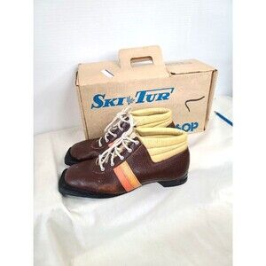 Rare Vintage 1960's  SKI-TUR cross Country Womans 7 boots W/box AWESOME!!!
